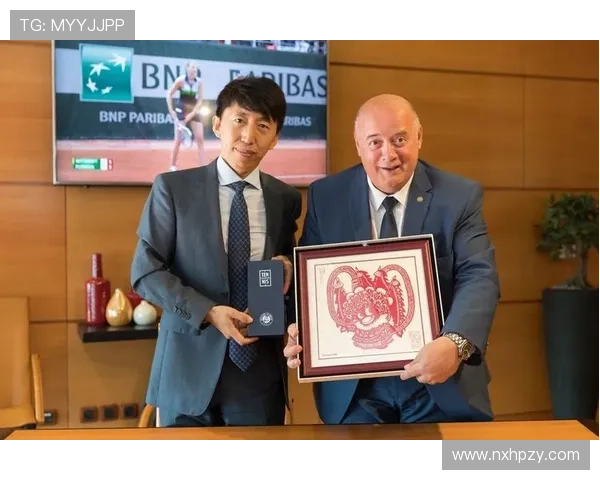 杨伟独家分享网球技巧与心得助你提升球技的全方位指南 杨伟独家分享网球技巧与心得助你提升球技的全方位指南