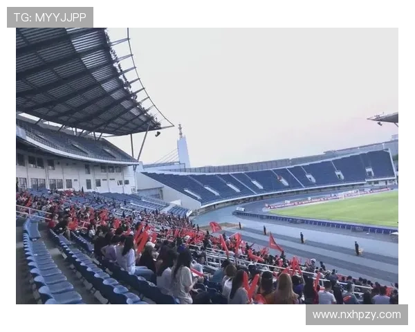 武汉奥体中心足球明星闪耀赛场展现激情与荣耀的精彩瞬间 武汉奥体中心足球明星闪耀赛场展现激情与荣耀的精彩瞬间