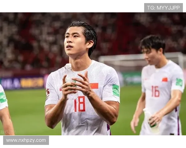 广州足球队实力之争引发热议球迷观点各异分析深入探讨球队未来发展