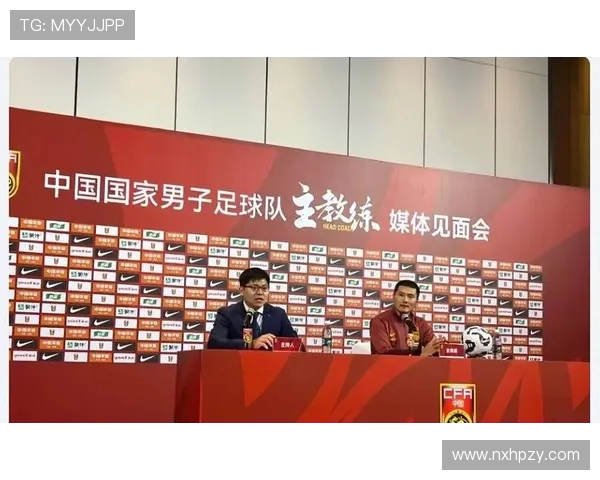 中国签约足球明星签字活动引发球迷热潮与媒体关注 中国签约足球明星签字活动引发球迷热潮与媒体关注